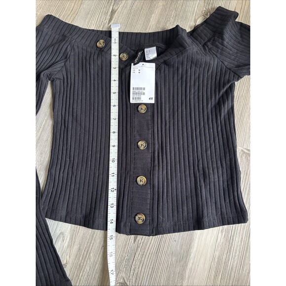 NWT H&M Off The Shoulder Long Sleeve Button Ribbed Shirt Size Medium - Picture 6 of 10